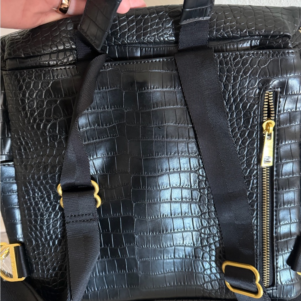FAWN Black Croc-Embossed Backpack / Crossbody Bag with Gold Accents BNWT - Picture 6 of 11